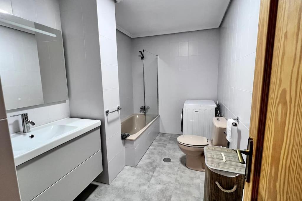 Piso En Picos De Europa - Riano Licencia Vut-Le-818 Apartment Exterior photo